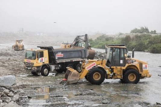 Ministerio de Vivienda limpió más de 222 kilómetros de cauces de ríos, drenes y quebradas