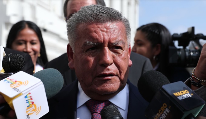 Acuña sostiene que denuncias contra Alejandro Soto generan crisis que afecta crecimiento