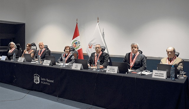 Los vacíos en la investigación de los miembros de la JNJ