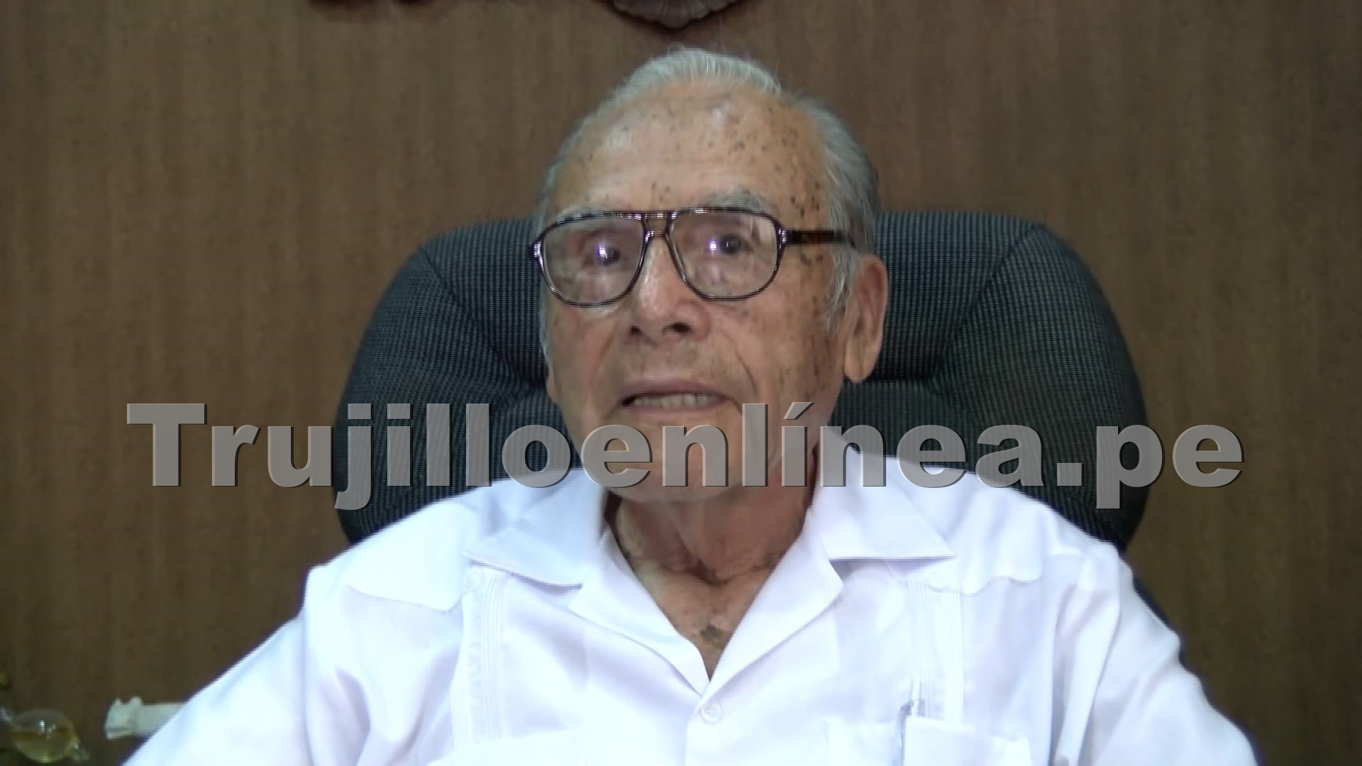 Trujillo: Separan a médico que fue grabado rozando genitales sobre una joven