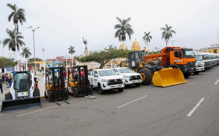 Entregan lote de maquinaria para el proyecto relleno sanitario de Trujillo