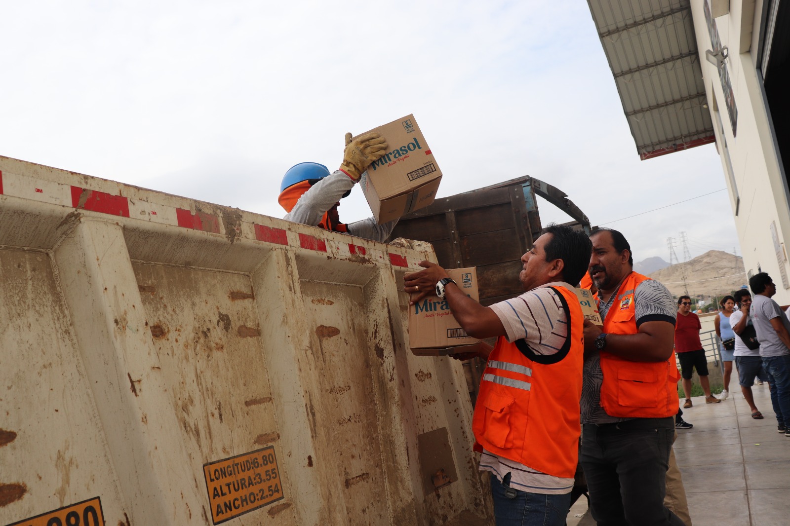 La Libertad: municipalidades reciben víveres para ser distribuidos a más de 5 mil damnificados por emergencia