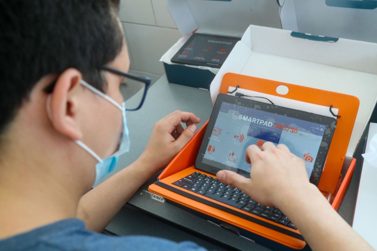 Escolares de secundaria realizarán 40 mil veedurías para verificar entrega de material educativo