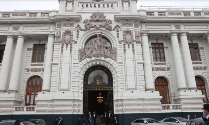 Proponen que congresistas con licencia de hasta 90 días sean reemplazados por accesitarios