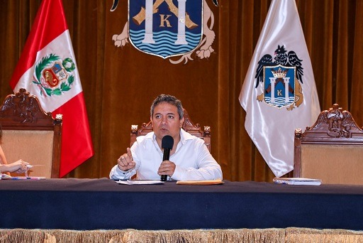  Trujillo: alcalde Arturo Fernández anuncia la compra de 10 compactadoras