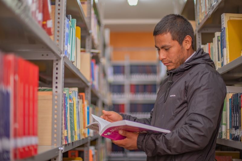 Beca Generación Bicentenario: hasta el 1 de julio  puedes postular para un posgrado en el exterior