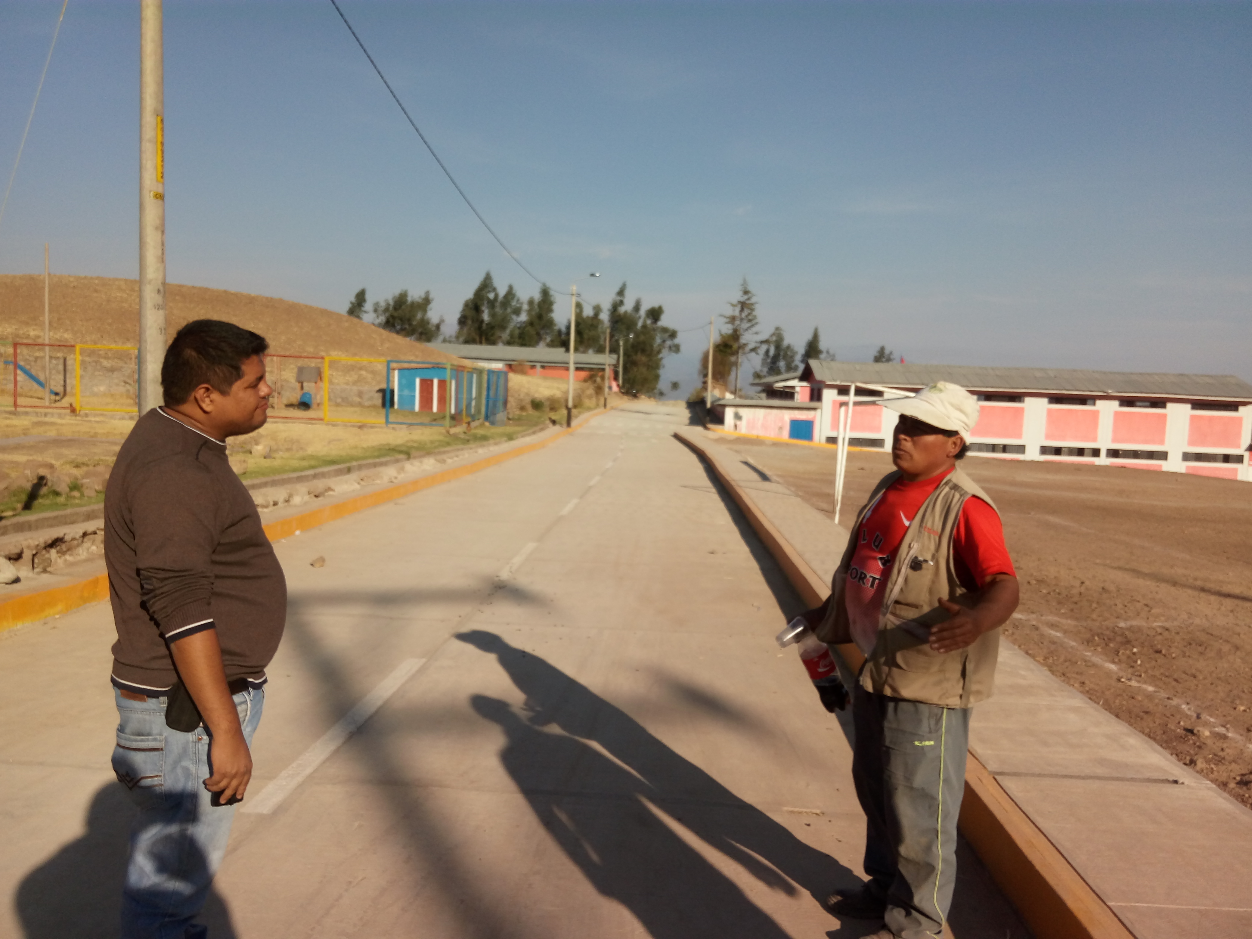 Supervisan mantenimiento en calles de Calipuy en Santiago de Chuco