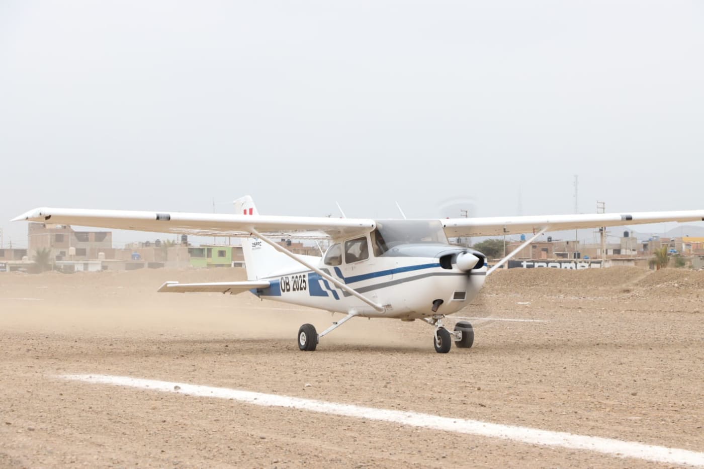 Comenzó a operar aeródromo de provincia de Pacasmayo