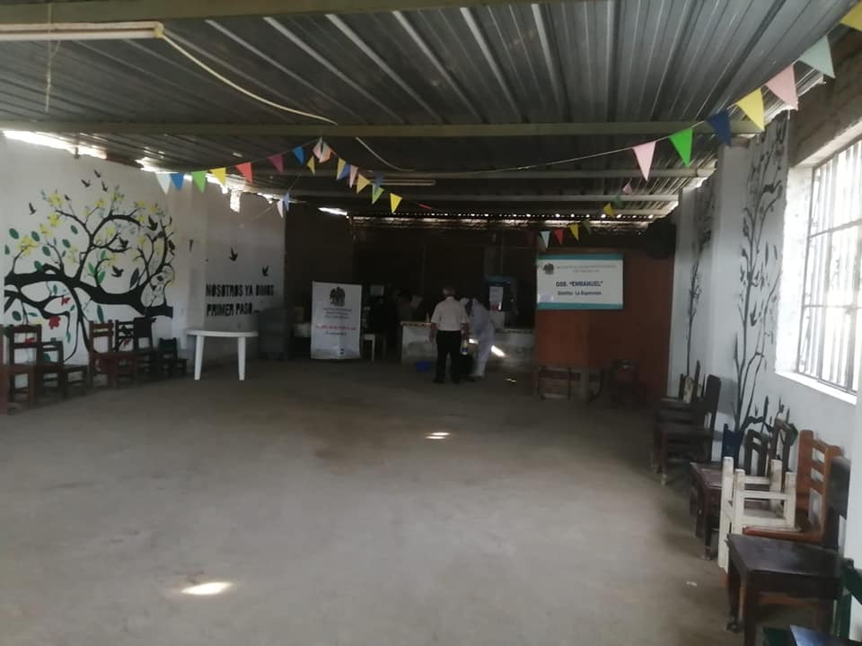 Fumigan y desinfectan comedores populares de Trujillo en prevención del dengue