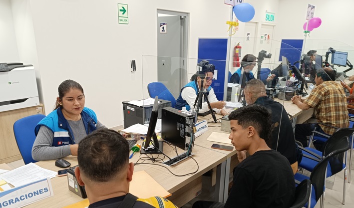 Extranjeros con permiso temporal de permanencia podrán solicitar calidad migratoria especial de residente 