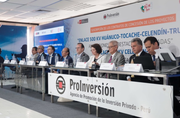 Suscriben contratos de concesión de proyectos eléctricos en beneficio de más de 3 millones de personas