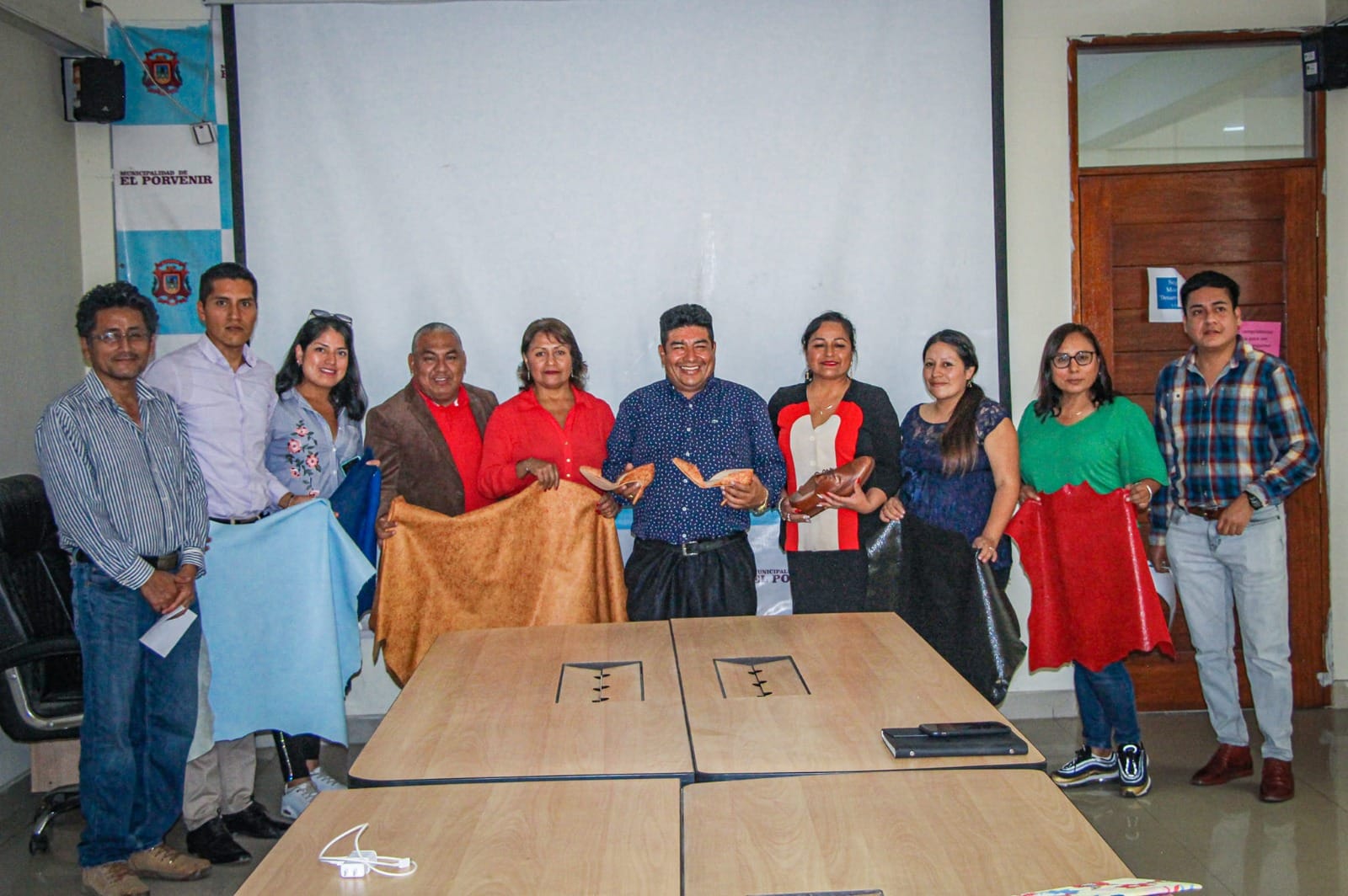 Procompite y ferias sacarán de crisis a 4,500 empresarios del calzado de El Porvenir