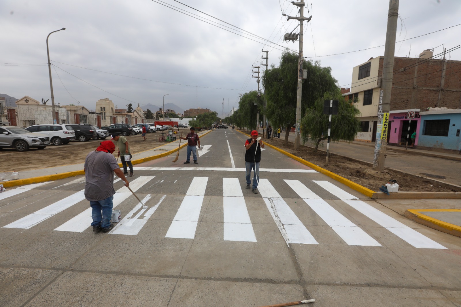 Municipio avanza en limpieza y recuperación de la avenida Miraflores, tras lluvias torrenciales