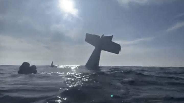 Avioneta cae en mar de Huanchaco y buscan a tripulantes
