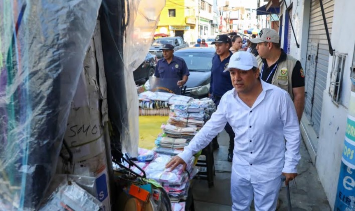 Trujillo: “Productos decomisados a los ambulantes serán donados a los niños pobres”