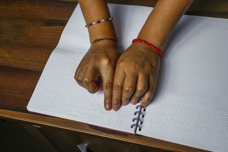 Bancos, financieras y seguros que no den información accesible a personas con discapacidad pueden ser multados con más de S/ 24 mil