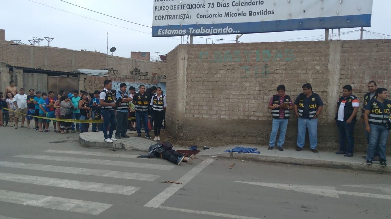 Crimen remece distrito La Esperanza: a cuchilladas matan a hombre