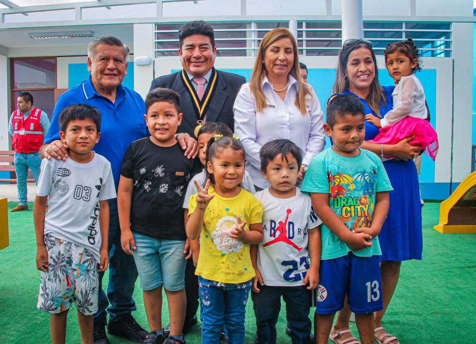 Se inauguró reconstrucción de I.E. Medalla Milagrosa por más 3 millones de soles