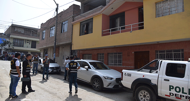 Vehículo abandonado fuera de vivienda será pieza clave para dar con autores de balacera en El Porvenir