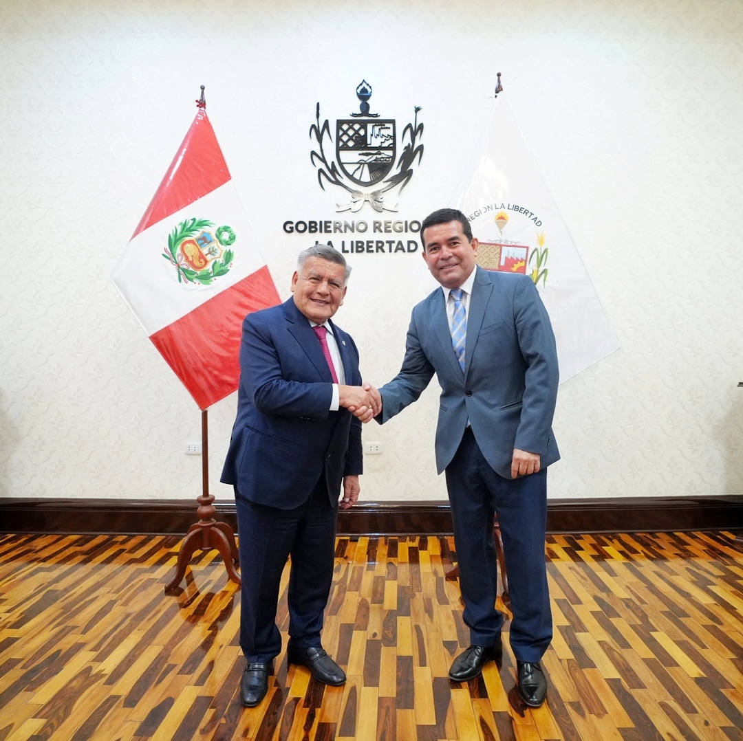 César Acuña asegura compromiso para seguir luchando contra la corrupción