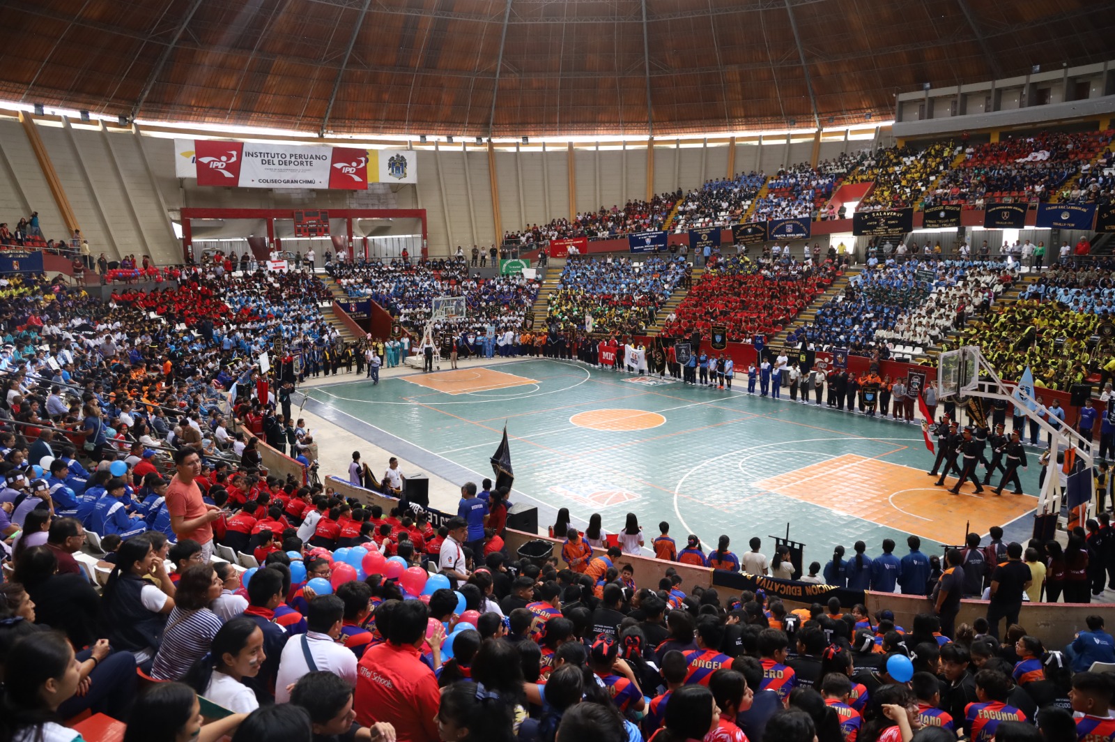 La Libertad: estudiantes participan de los juegos deportivos y paradeportivos