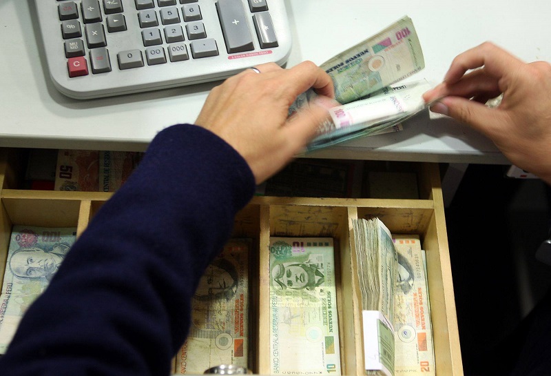 ¿Qué debes considerar al momento de solicitar un préstamo personal?