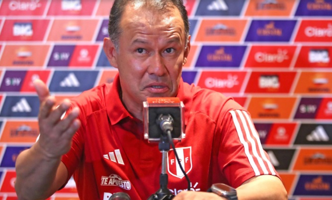 Reynoso sobre el encuentro ante Paraguay: "Presentaremos el mejor 11 pensando en nuestro presente"