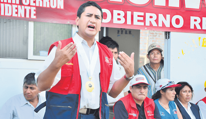 Vladimir Cerrón adjudicó ilegal proyecto de aeródromo y lo adjudicó a dedo a consorcio