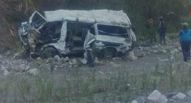 Sánchez Carrión: combi se despista y cae a profundo abismo dejando siete fallecidos