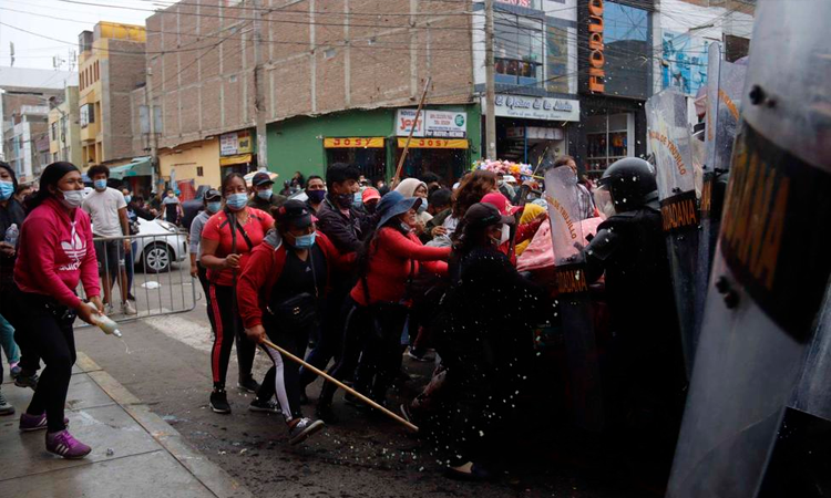 Alcalde de Trujillo exige a PNP que identifiquen a los ambulantes que agredieron a serenos