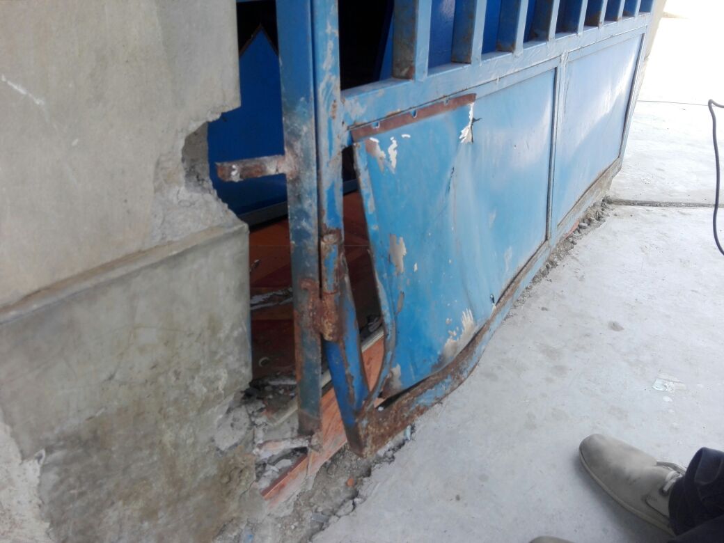 Dinamitan puerta de vivienda en El Porvenir