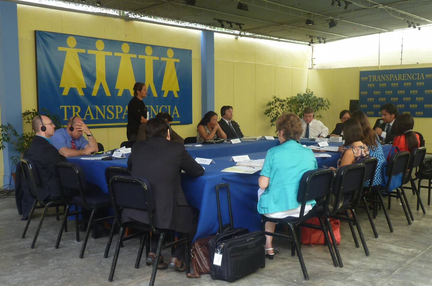 Transparencia presenta temas claves de interés público para elaborar planes de gobierno. 