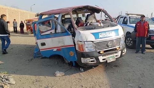 Accidente deja dos fallecidos y  10 heridos en el óvalo de Huanchaco 