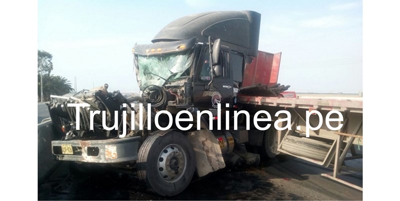 Trujillo: conductor de semi tráiler queda herido al chocar con camión en Panamericana Norte