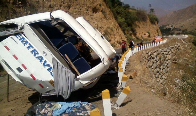  Confirmado: cinco muertos y dieciséis heridos en volcadura de custer en Cascas