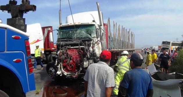 Guadalupito: triple choque dejó como saldo un muerto y 8 heridos