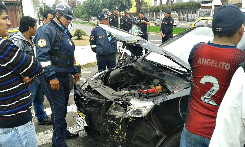 Chofer de taxi resultó herido en accidente ocurrido en Las Quintanas