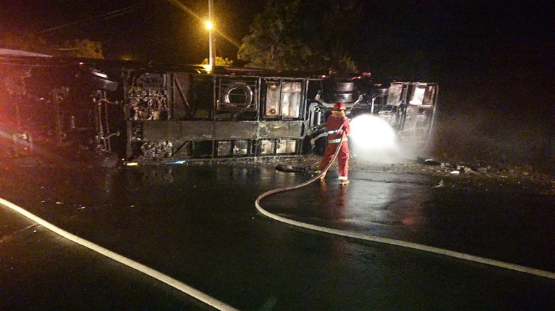 Racha de accidentes deja cuatro muertos y 43 heridos