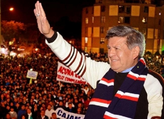 Acuña dice estar pensando renunciar a la región para postular a la presidencia de la República