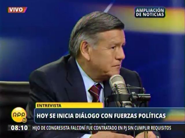 Citación de fiscalía a Acuña es una “cantinflada”