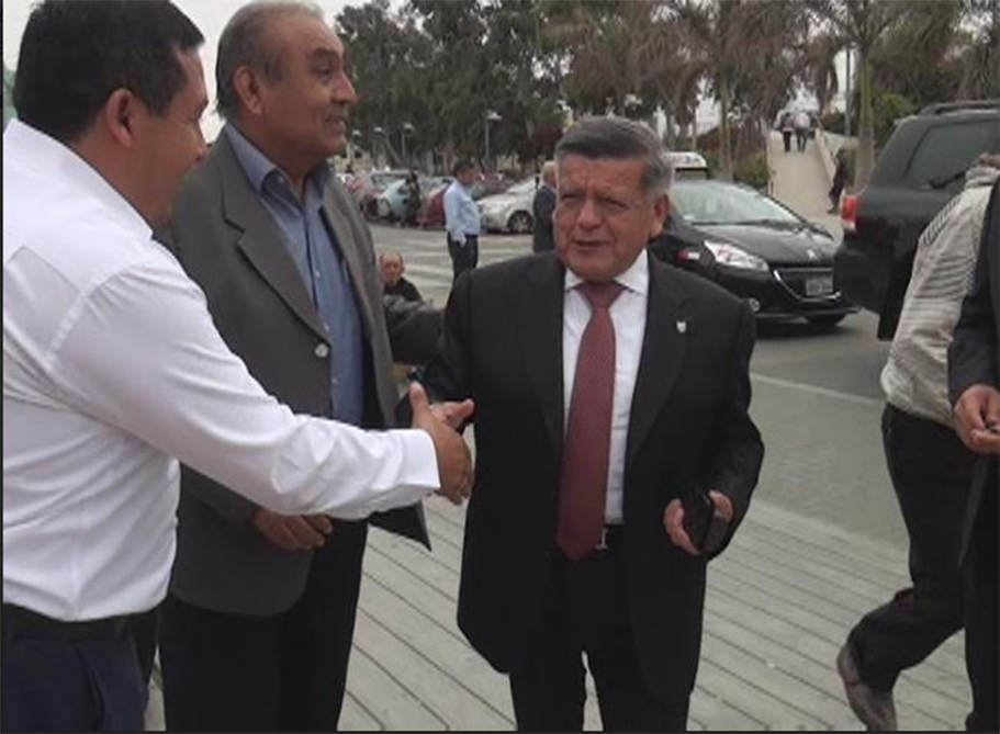 César Acuña: “Los peruanos ya no creen en partidos políticos por casos de corrupción”