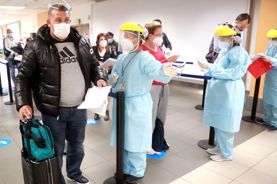  Conoce los requisitos que debes cumplir para viajar en avión durante la cuarentena