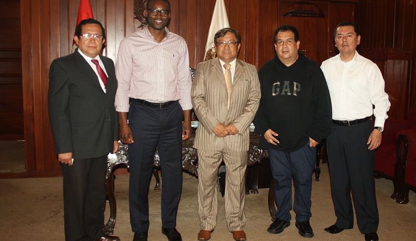 Funcionario de la Embajada de USA verificó ejecución de proyecto desarrollado por la UNT