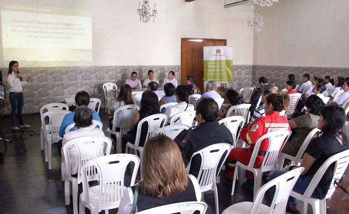 Laredo: jóvenes y adultos terminan la secundaria con proyecto promovido por empresa agroindustrial