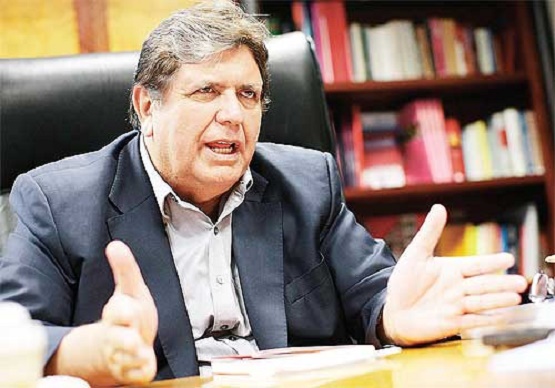 Alan García: “Utiizar dinero de universidades en campaña electoral es un robo” 