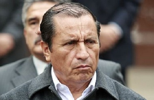 Denuncian a Acuña de comprar votos a favor de su candidato a la presidencia de la Ampe