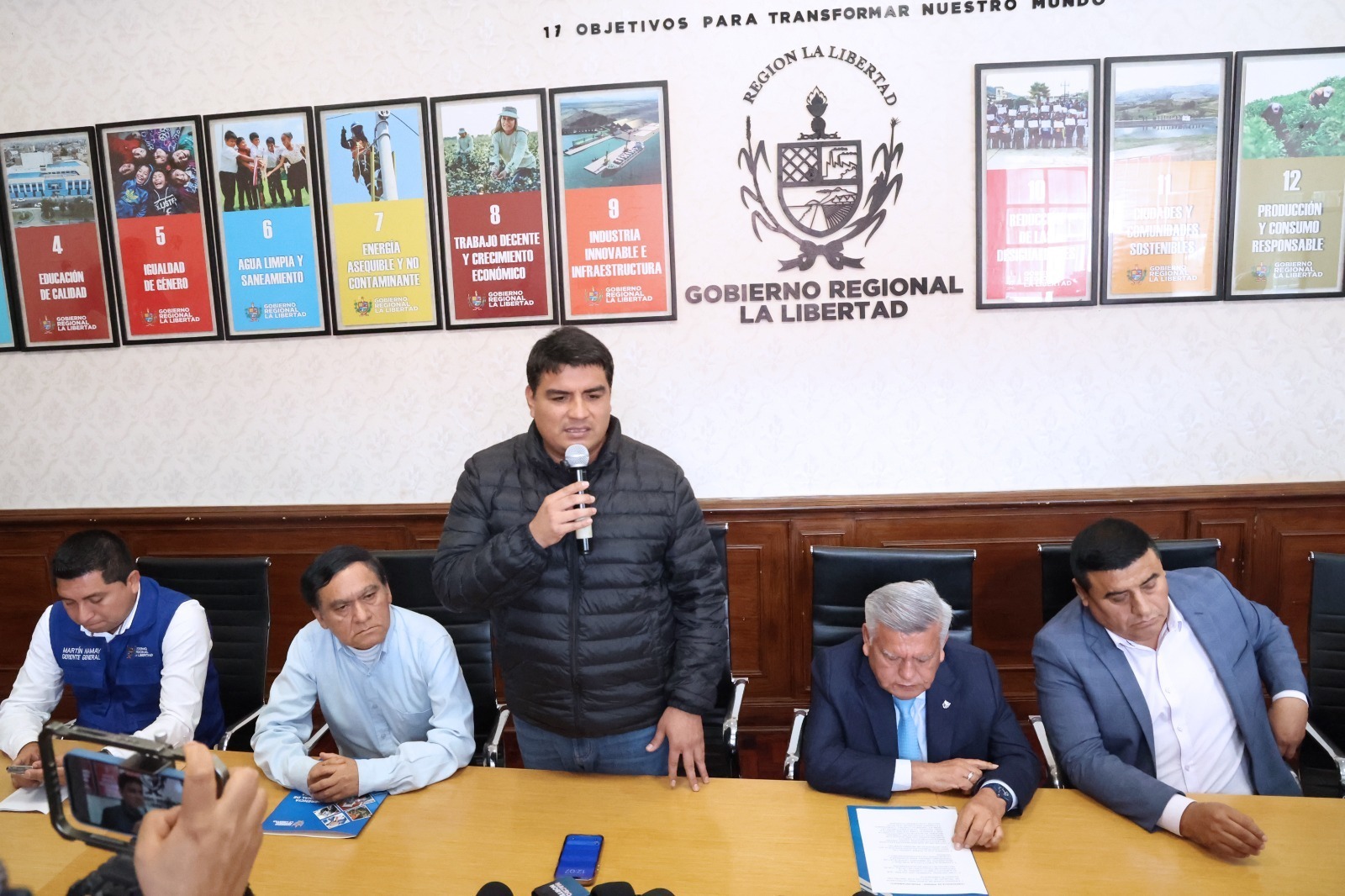 Alcaldes de La Libertad y gobernador viajarán a Lima para exigir freno a actos terroristas