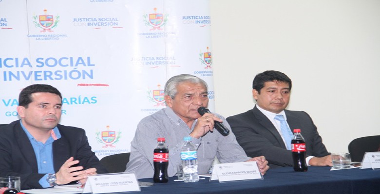 Alcalde Espinoza participó en foro público de seguridad ciudadana