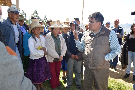   Santiago de Chuco: cancelarán deuda a trabajadores de obra de electrificación rural