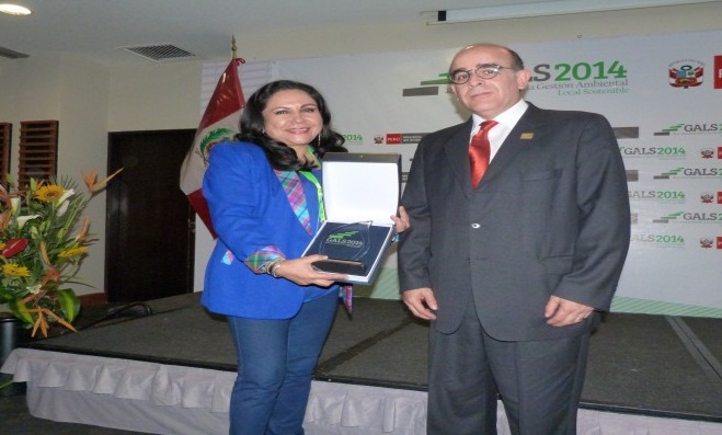 Municipio de Trujillo recibió reconocimiento a la Gestión Ambiental Local Sostenible 2014